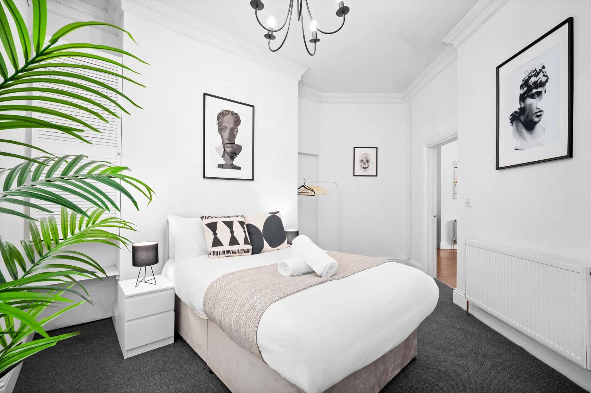Luxury - High-speed Wifi - Free Netflix - 7pc