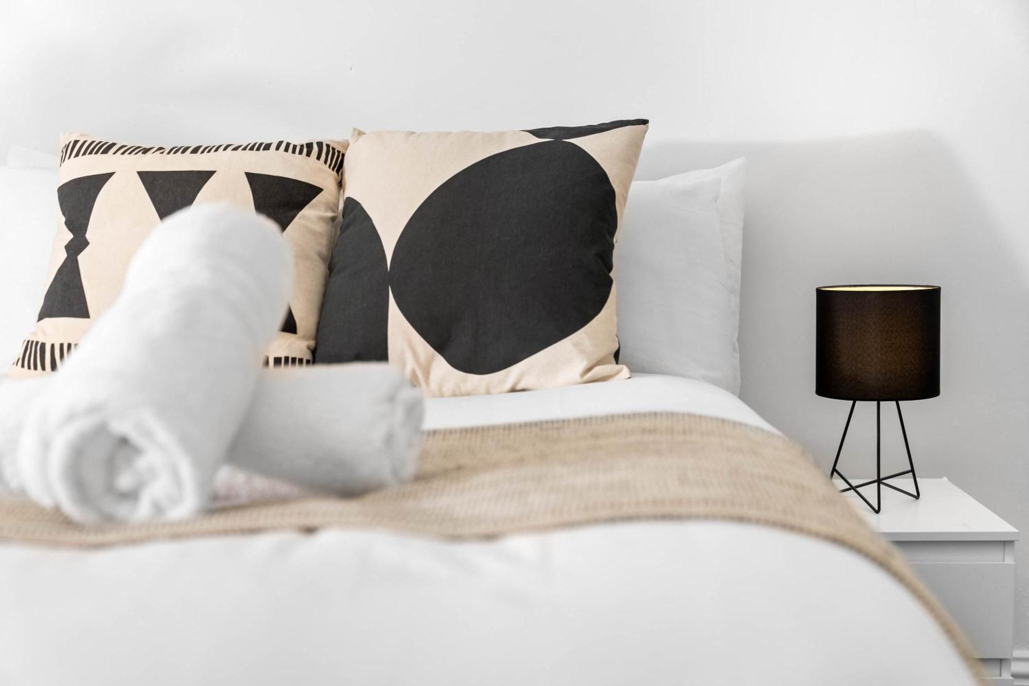 Luxury - High-speed Wifi - Free Netflix - 7pc *