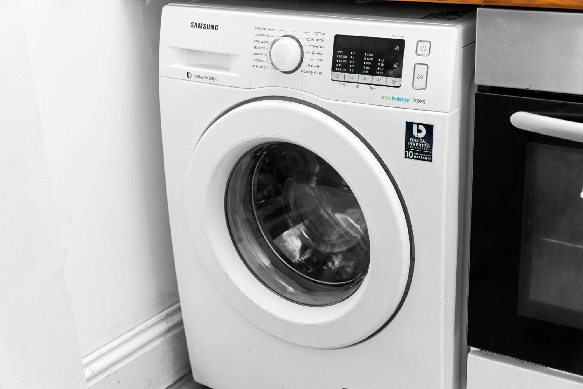 Luxury - High-speed Wifi - Free Netflix - 7pc * Wolverhampton